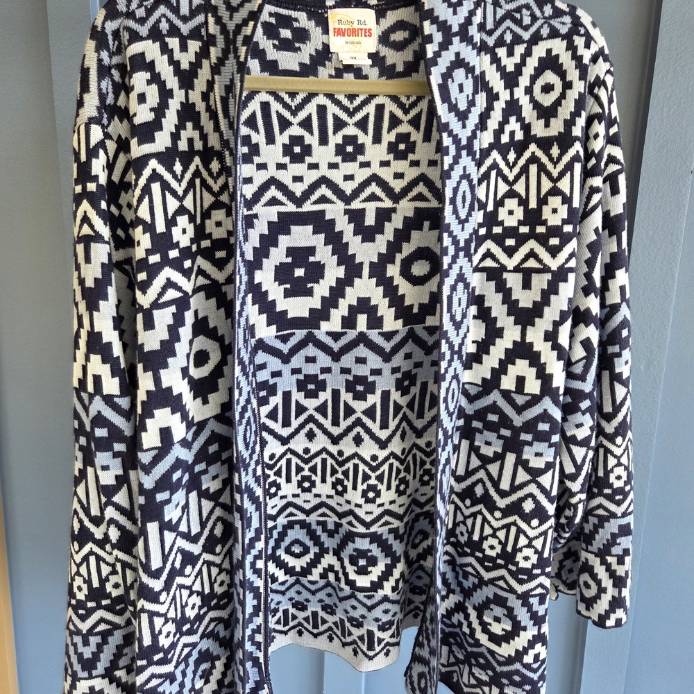 Ruby Rd. Monochrome Geometric Cardigan